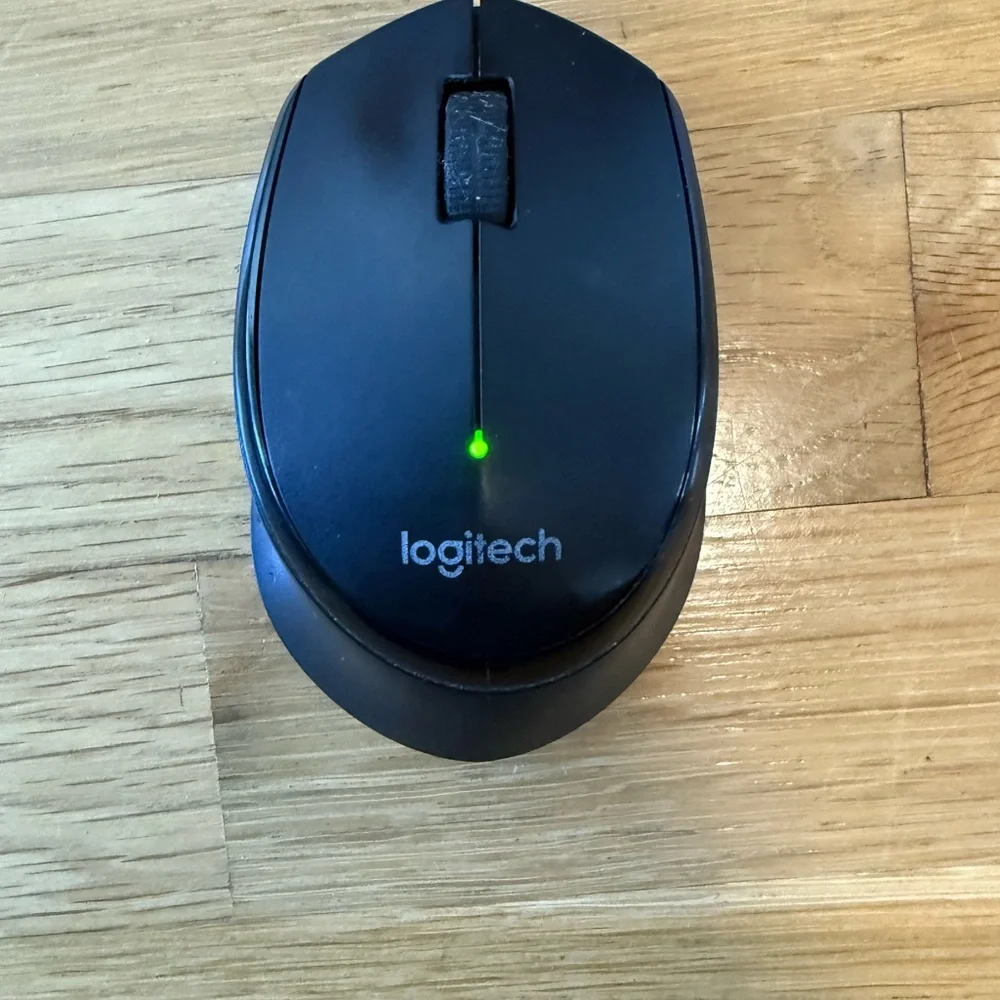 Logitech M330 Silent Plus Wireless Mouse in black